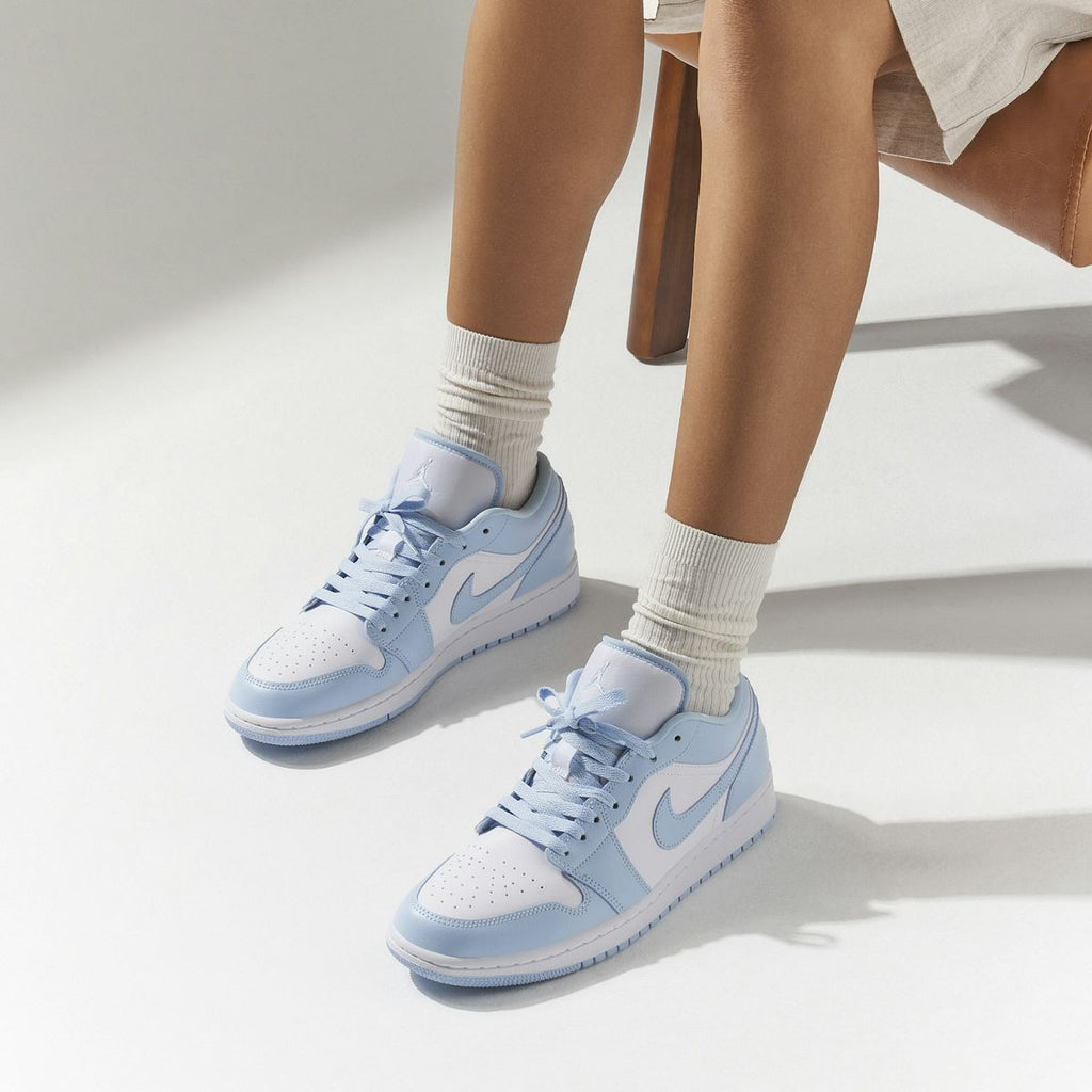Air Jordan 1 Low - Light Blue