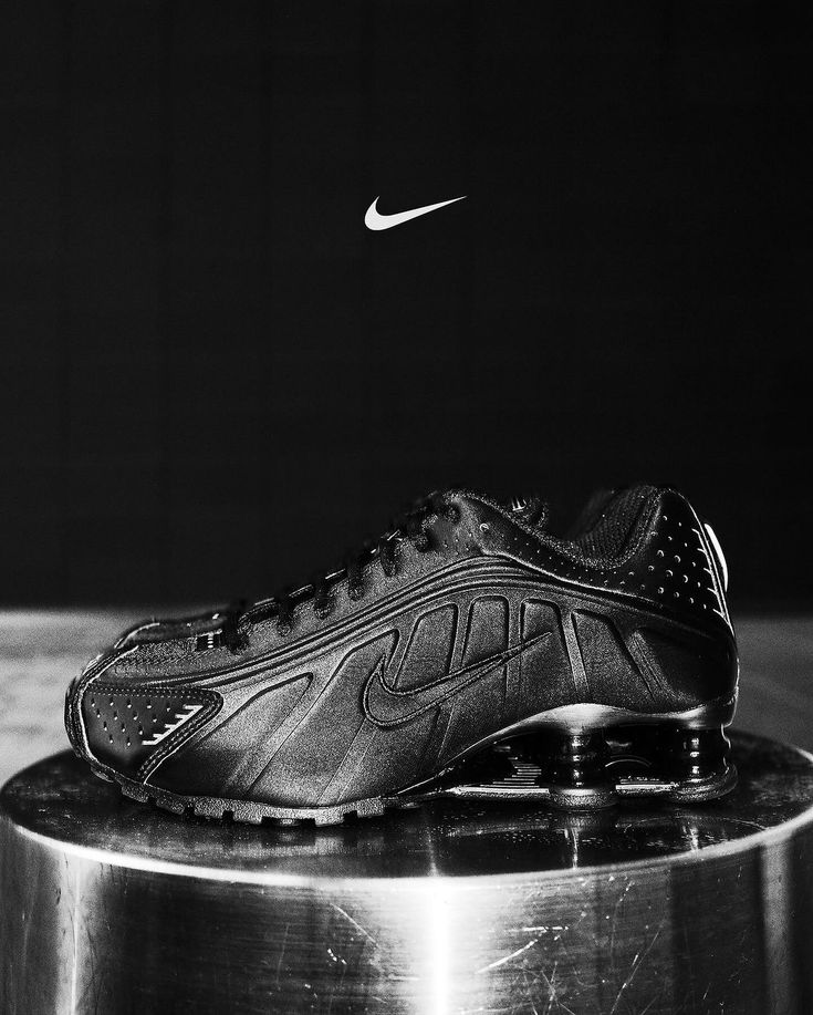 Nike Shox R4 "Black"