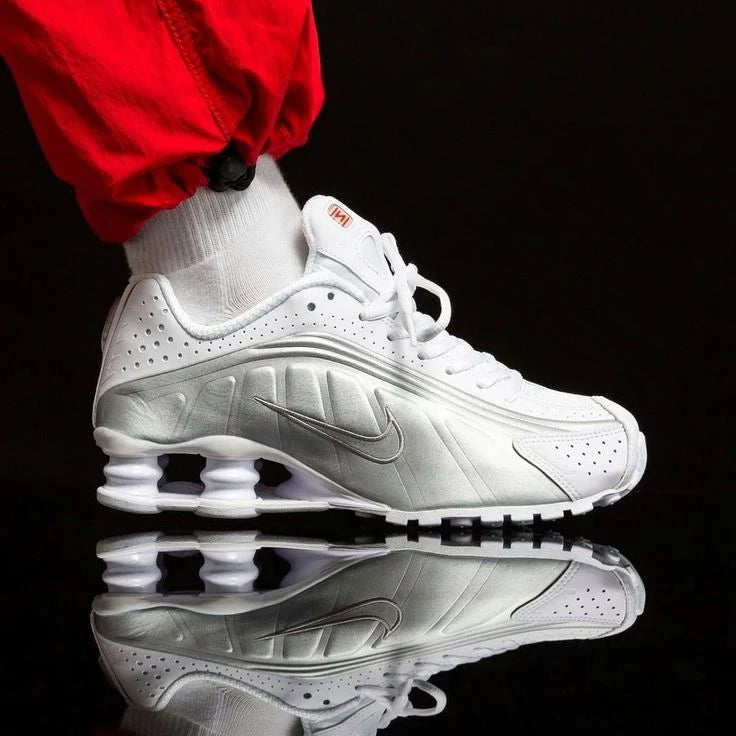 Nike Shox R4 "White & Grey"